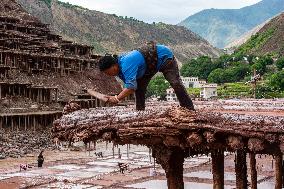 CHINA-TIBET-QAMDO-MANGKAM-SALT PAN (CN)