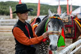 CHINA-YUNNAN-SHANGRI-LA-HORSE RACING FESTIVAL (CN)