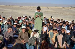 AFGHANISTAN-KANDHAR-MOBILE SCHOOL