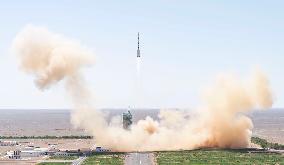 (EyesonSci) CHINA-SHENZHOU-14-LAUNCH (CN)