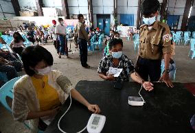 MYANMAR-YANGON-COVID-19-VACCINATION