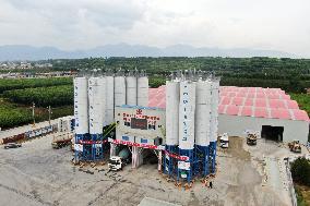 CHINA-SHAANXI-XI'AN-SHIYAN HIGH-SPEED RAILWAY-BRIDGE-CONSTRUCTION (CN)