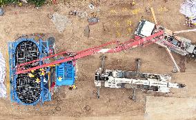 CHINA-SHAANXI-XI'AN-SHIYAN HIGH-SPEED RAILWAY-BRIDGE-CONSTRUCTION (CN)