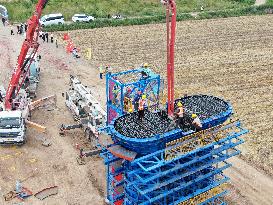 CHINA-SHAANXI-XI'AN-SHIYAN HIGH-SPEED RAILWAY-BRIDGE-CONSTRUCTION (CN)