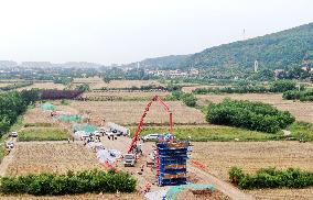 CHINA-SHAANXI-XI'AN-SHIYAN HIGH-SPEED RAILWAY-BRIDGE-CONSTRUCTION (CN)