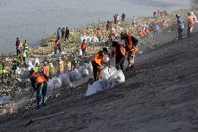 IRAQ-BAGHDAD-CLEANUP CAMPAIGN