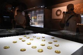 CHINA-SHAANXI-XI'AN-MARQUIS OF HAIHUN-TOMB-CULTURAL RELICS-EXHIBITION (CN)