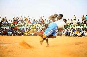 SUDAN-KHARTOUM-WRESTLER-FESTIVAL