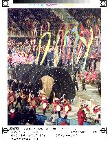 Lion dance closes Nagano Olympics
