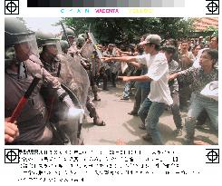 Indonesian police, students clash
