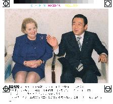 Albright meets with Hashimoto