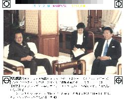 Japanese trade minister meets Mahathir