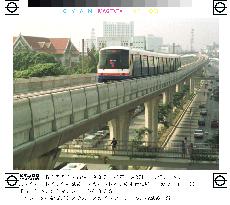Test run of new elevated train in Thailand