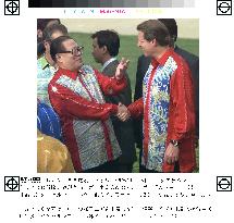 Jiang chats with Gore