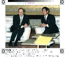 U.S. envoy Perry meets Foreign Minister Komura