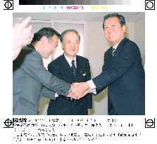 Ex-Prime Minister Kaifu joins LP, becomes top adviser