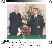 Obuchi, Shevardnadze meet in Tokyo