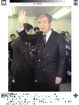 Ishihara clinches Tokyo gubernatorial race-2