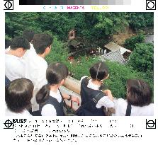 Landslide buries teahouse at Kiyomizudera temple