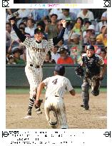 Shoda triumphant as Kiryu Daiichi wins high school baseball crow