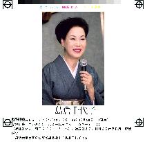 Singer Chiyoko Shimakura receives medal of honor