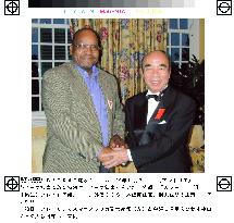 Yokoyama receives educational award in S. Africa