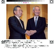 Sumitomo, Sakura to move up merger by one year