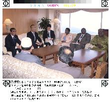 Kono holds talks with foreign ministers from developing countrie