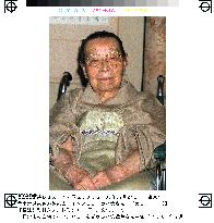 Centenarian painter Yuki Ogura dies