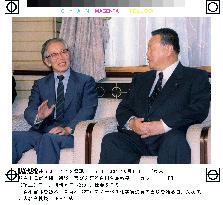 Nobel laureate Shirakawa meets premier