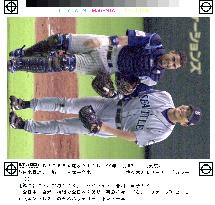 Sasaki gets save in exhibition baseball series