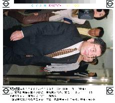 LDP's Kato reiterates plan to skip Diet sessions