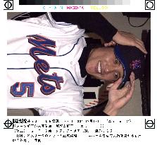 Tsuyoshi Shinjo inks contract with New York Mets