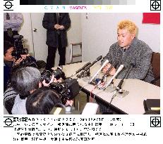 PL home run king Nakamura gets 300 million yen