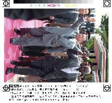 Mori waves at Kenyan well-wishers