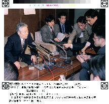LDP heavyweight Murakami to quit over KSD scandal