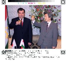 Koizumi proposes toast to Rakhmonov