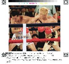 Tokuyama retains WBC super flyweight title