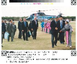 Tokyo Gov. Ishihara, EU diplomats visit Izu islands