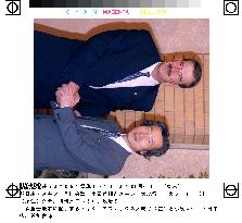 Koizumi meets Mexican Pres. Fox