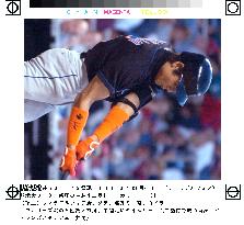 Shinjo hits two-run double
