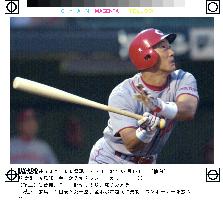 Carp's Kanemoto hits go-ahead, two-run homer