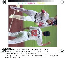 Jojima hits grand slam