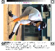 Shinjo goes hitless