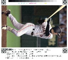 Takahashi hits 100th career home run