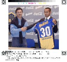 Japan striker Takahara signs for Boca Juniors
