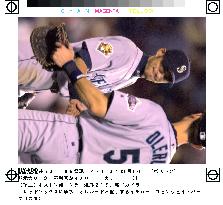 Suzuki, Olerud celebrate