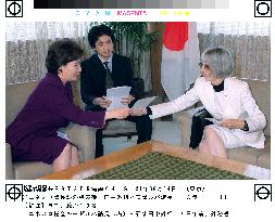 Tanaka, UNESCO official agree on importance of culture