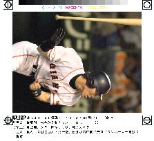 Giants Matsui hits two-run homer against Baystars