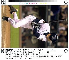 Mariners' Ichiro marks season's 215th hit, matching club record